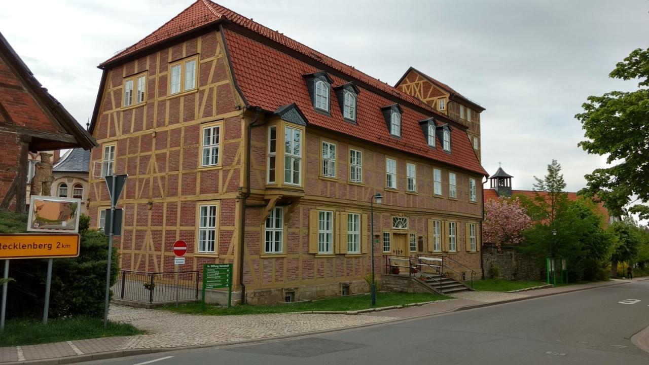Hotel Lindenhof / Gastehaus an der Teufelsmauer Thale Exterior foto