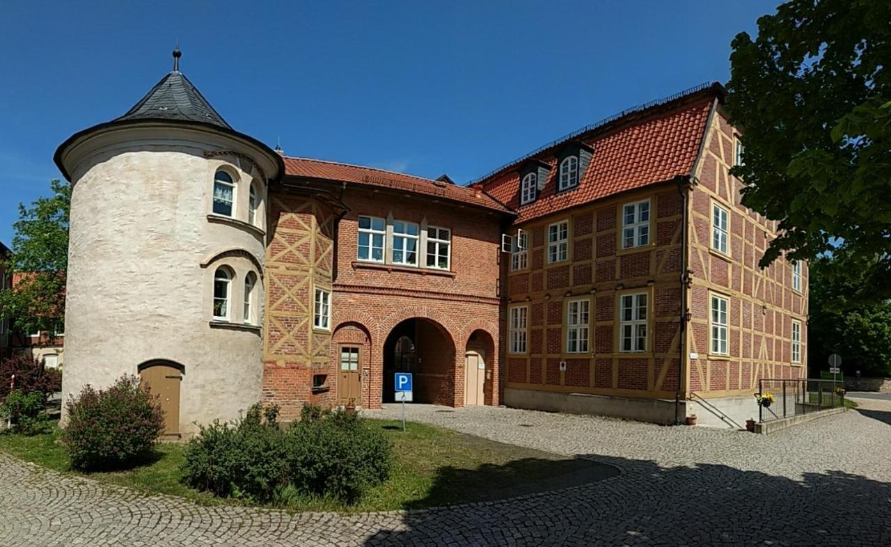 Hotel Lindenhof / Gastehaus an der Teufelsmauer Thale Exterior foto