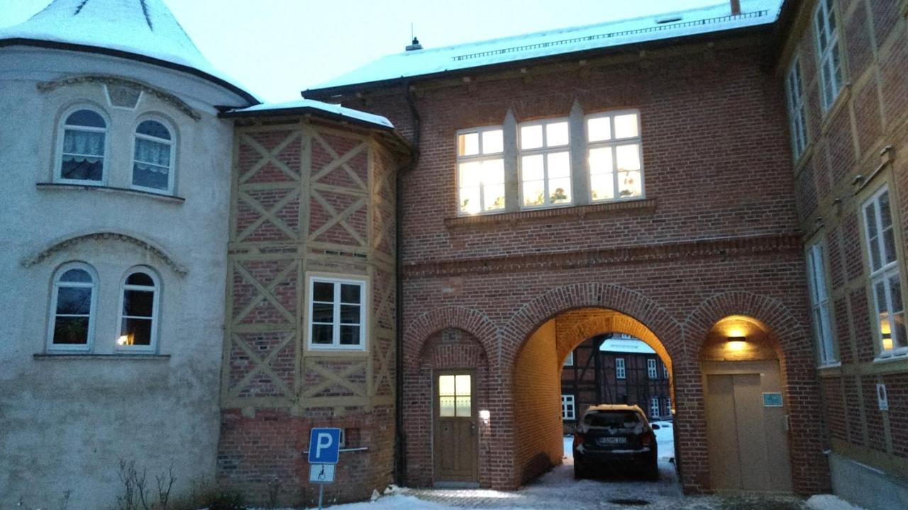 Hotel Lindenhof / Gastehaus an der Teufelsmauer Thale Exterior foto